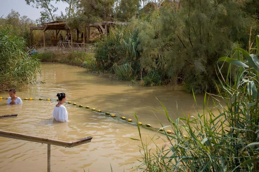 Bethlehem, Jericho, & Jordan River: Guided Tour -small group - A short stop above the Judean Desert