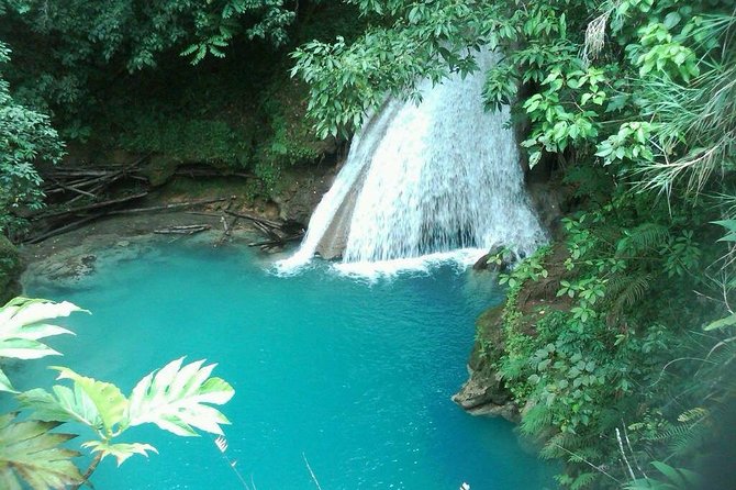 Blue Hole and River Tubing Combo Tour from Ocho Rios - White River tubing: the quiet half of the day