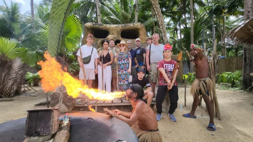 BOHOL: Chocolate Hills, Tarsiers and Loboc River Day Tour - Tarsier Sanctuary: small animals, strict rules