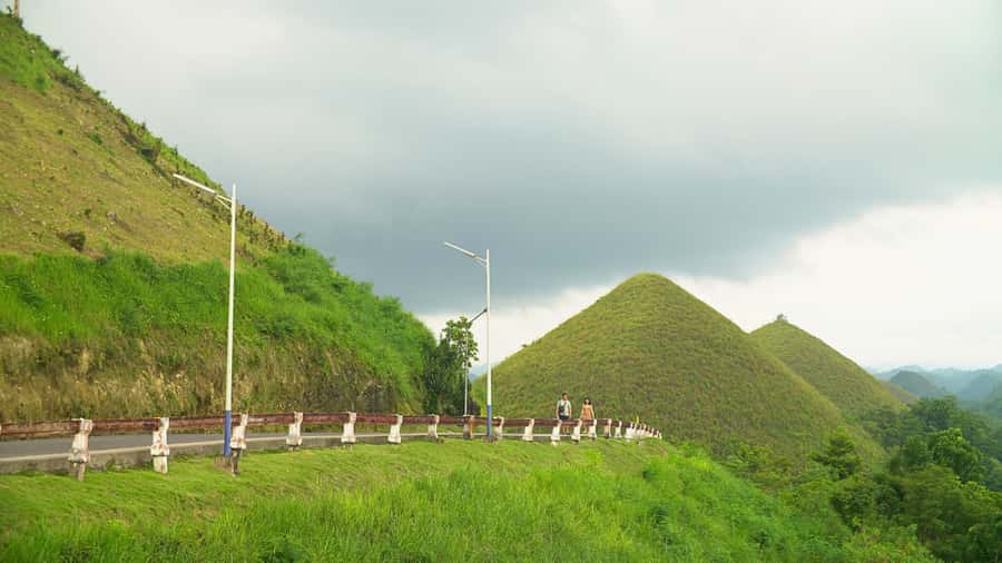Bohol: Chocolate Hills, Tarsiers, & Loboc River Tour - A full day across Bohol’s first UNESCO Global Geopark