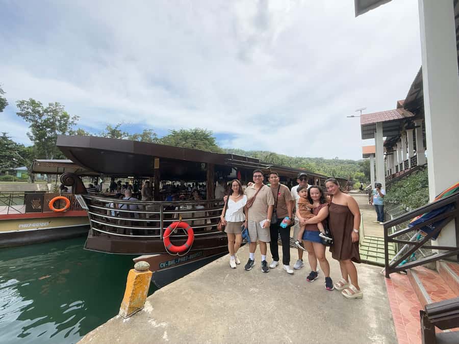 Bohol: Chocolate Hills, Tarsiers, & Loboc River Tour - Who should book this Bohol day tour?