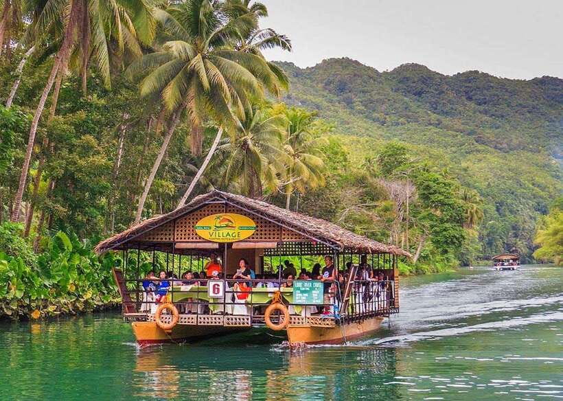 Bohol: Premium Chocolate Hills, Tarsiers & River Experience - The Loboc River cruise is the day’s most debated extra