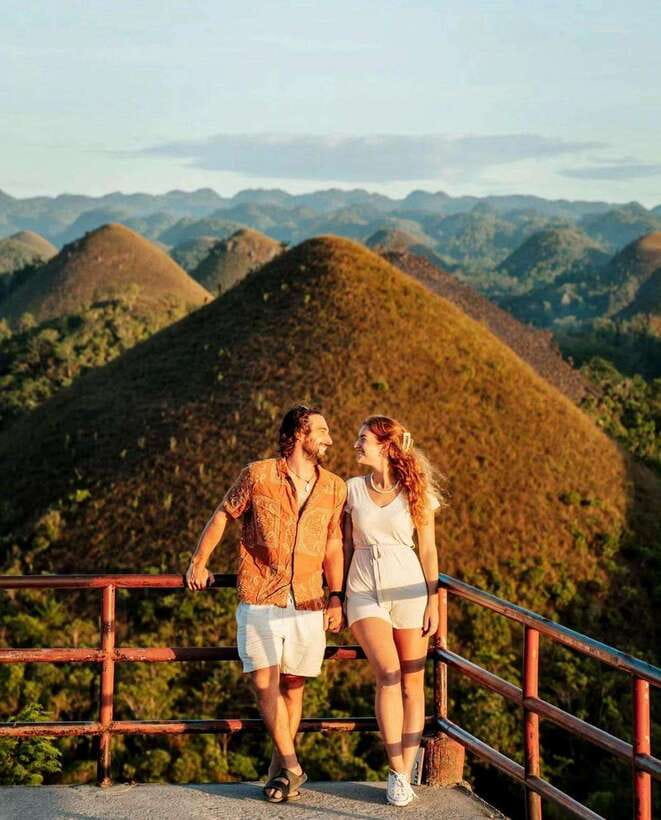 Bohol: Premium Chocolate Hills, Tarsiers & River Experience - A quiet look at Bohol’s tarsiers