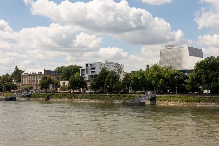 Bonn: Evening Sightseeing Cruise on the Rhine River - Boarding near the Opera House and Alter Zoll