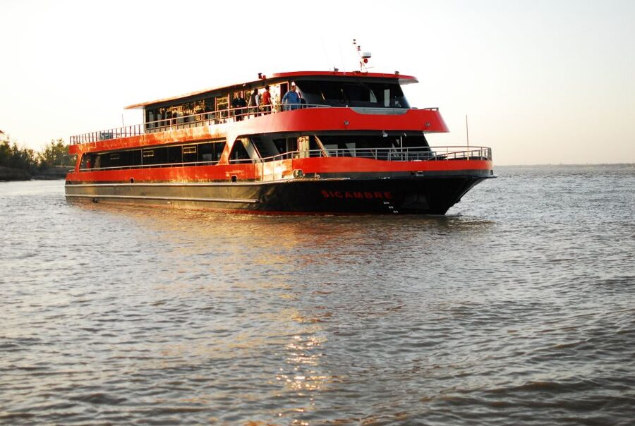 Bordeaux: 2-Hour River Dinner Cruise - Is it good for a special occasion?