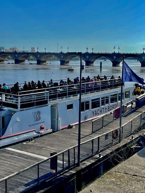 Bordeaux: Garonne River Yacht Cruise with Brunch - Starting at Ponton d’Honneur in central Bordeaux