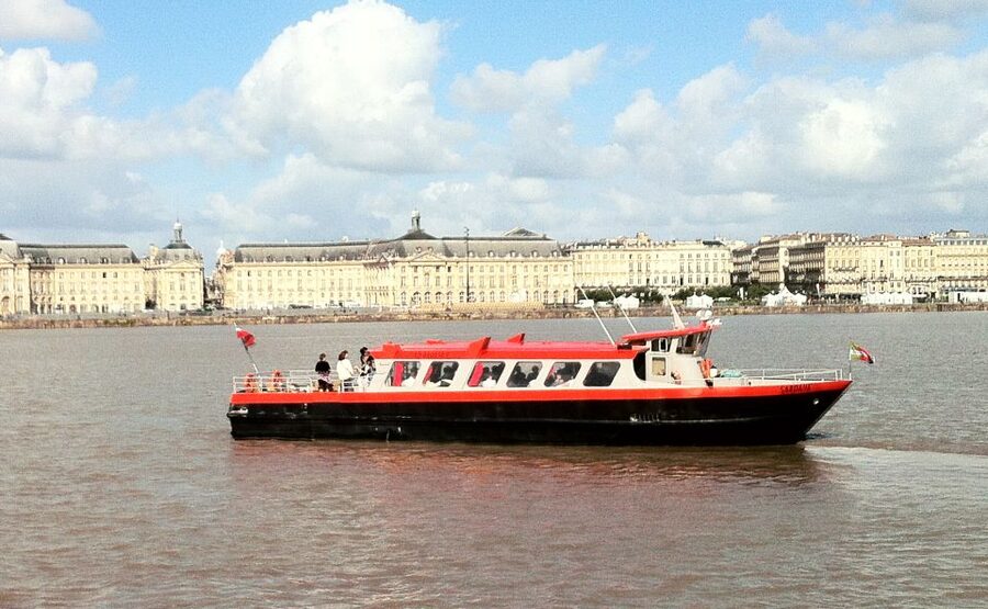 Bordeaux: River Cruise with Commentary, Wine and Canelé - Who will enjoy this cruise most?