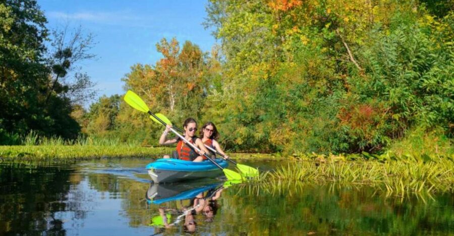 Bosa: Temo River Kayak Rental - Starting out with a self-guided kayak