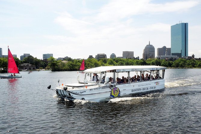 Boston Duck Boat Sightseeing City Tour with Cruise Along Charles River - Choosing between the Museum of Science, aquarium, and Prudential Center