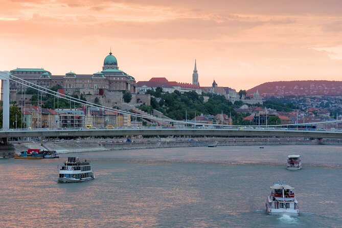 Budapest: 3-Hour Live-guided Bus Tour and 1-hour River Cruise - Meeting in central Pest and getting oriented