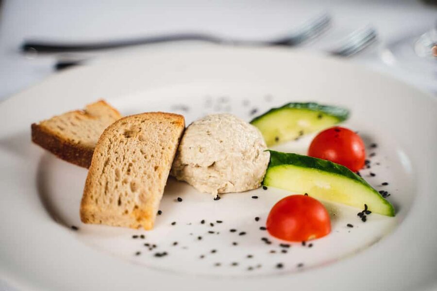 Budapest: 4-Course Dinner River Cruise with Live Folk Music - The sights, stop by stop