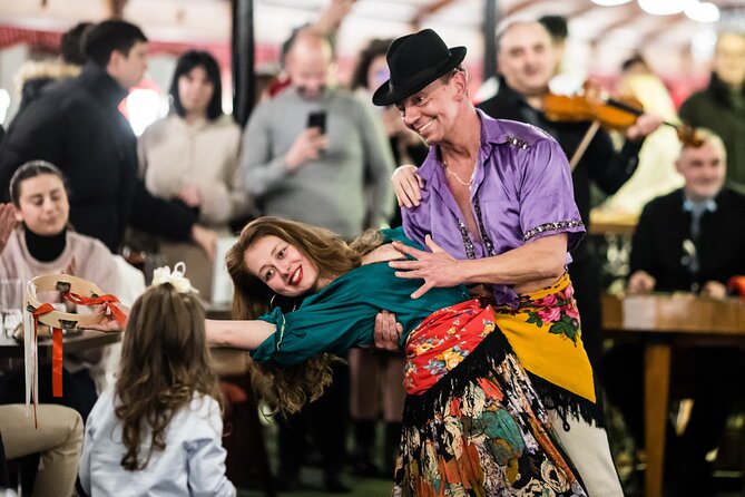 Budapest Danube Cruise and Dinner Options, Live Music and Dance - Why Budapest is so good from the Danube at night