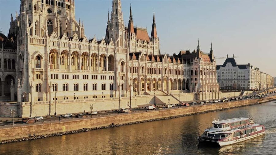 Budapest: Danube River City Lights Express Cruise - Is $14 good value for Budapest?