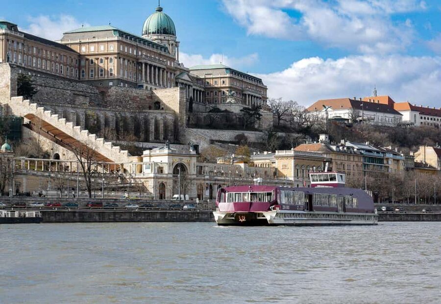 Budapest: Danube River Sightseeing Cruise with Audio Guide - Starting at Batthyány Square and Dock 1/B