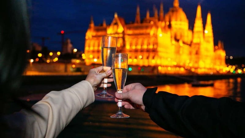 Budapest: Sip and Sail River Cruise with Unlimited Prosecco - Is $29 good value for this Budapest night out?