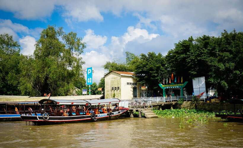 Cai Be Mekong Delta: Cooking Class, Cycling, Craft Villages - The early ride from District 1 to Cai Be