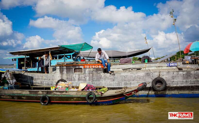 Cai Be Mekong Delta: Cooking Class, Cycling, Craft Villages - Paddle boats through the narrow canals