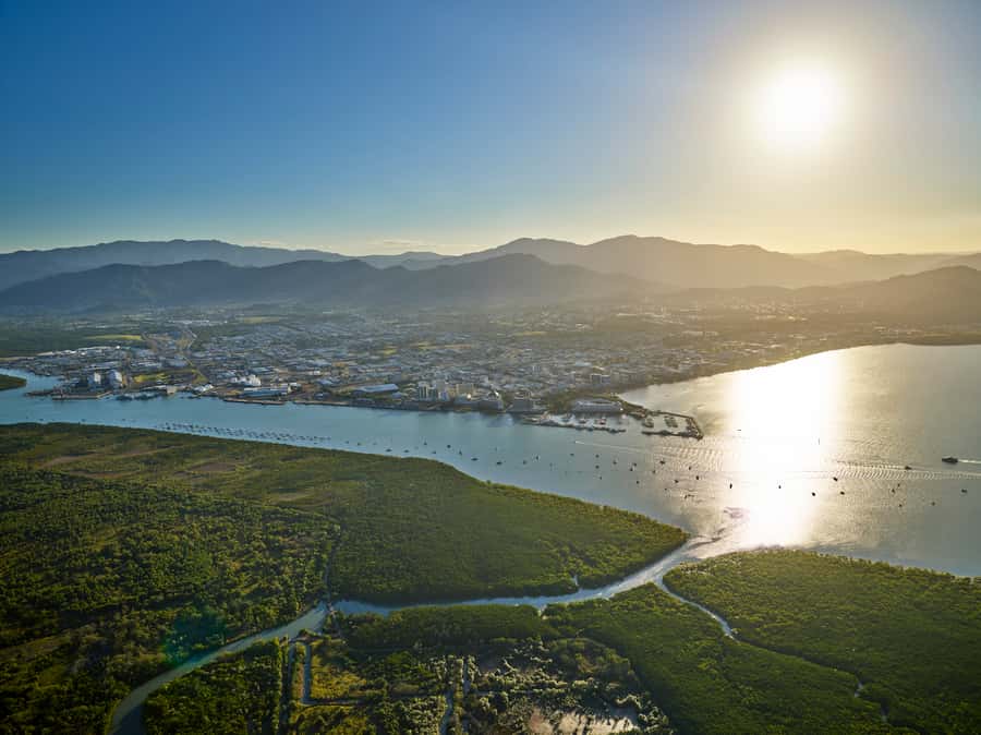 Cairns: Sightseeing River Boat Safari with Soft Drinks - What the 75 minutes feel like