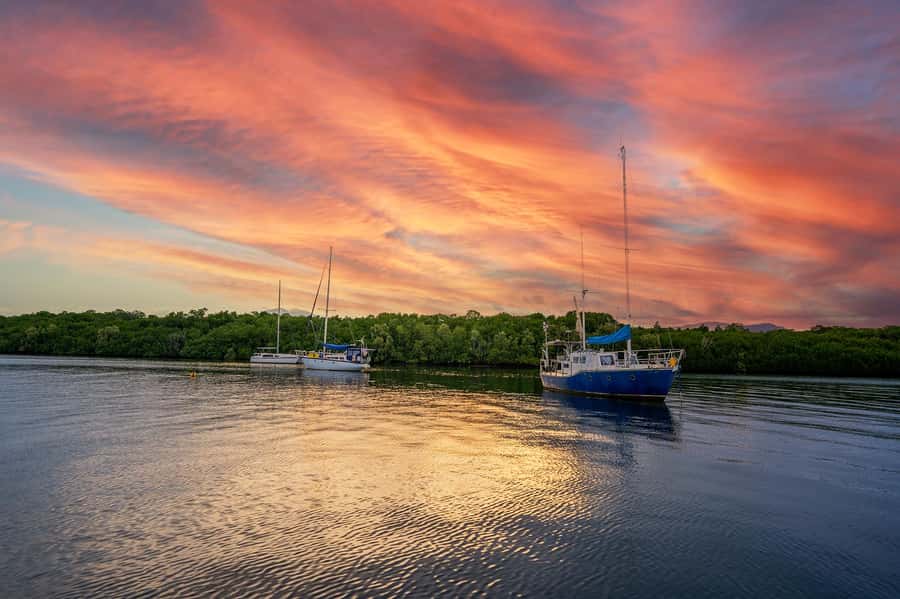 Cairns: Sunset River Cruise with Snack and Drinks - The captains shape the experience