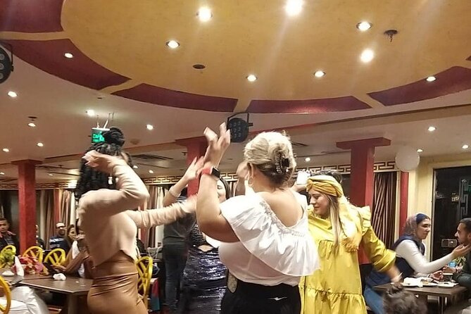 Cairo Dinner Cruise in Nile River With Belly Dancer & Tanora show - What the two-hour evening looks like