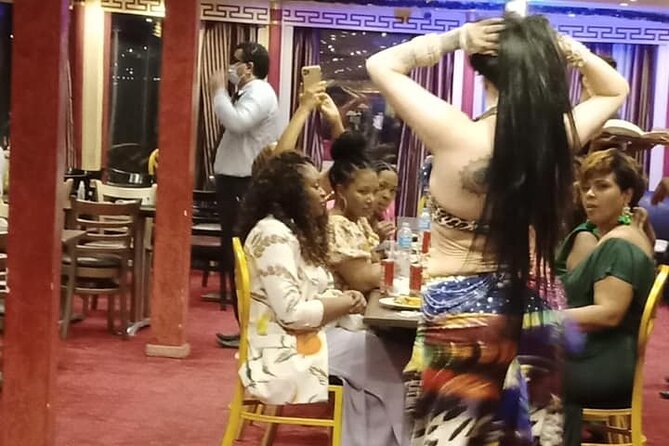 Cairo Dinner Cruise in Nile River With Belly Dancer & Tanora show - Choosing between the 4-star and deluxe ships