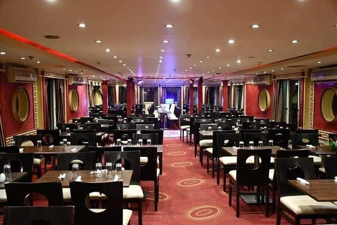 Cairo dinner cruise In Nile River with Belly Dancing and Transpor - Boarding the Boat and Finding Your View
