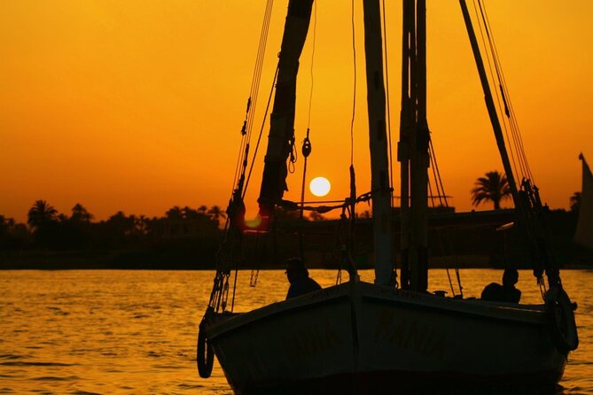 Cairo Private Felucca OnThe Nile River With Pickup and Soft Drink - From your hotel to the Nile dock