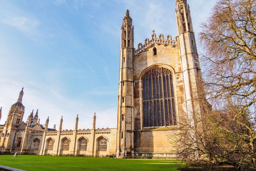 Cambridge: Guided River Cam Punting Tour - Cushions, blankets, and the value of a slow ride