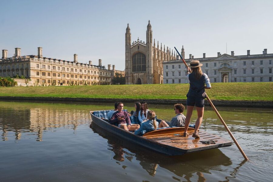 Cambridge: Guided Shared River Punting Tour - Starting at Mill Lane