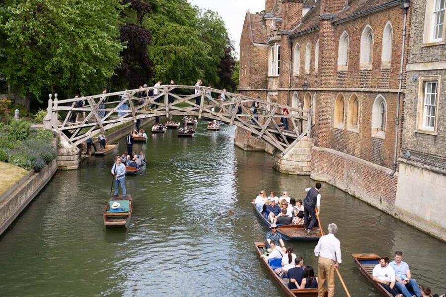 Cambridge University: Guided Punting Tour on the River Cam - King’s College and the postcard view of Cambridge
