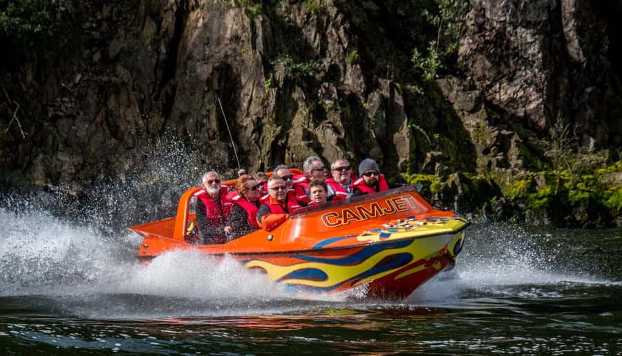 Cambridge: Waikato River 45-Minute Extreme Jet Boat Ride - The Waikato River ride in plain terms
