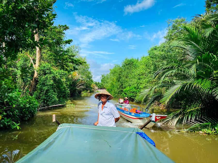 Can Tho: A Real Mekong Tour, Floating Market, Cacao & Life's - A 15-minute village walk to the cacao farm