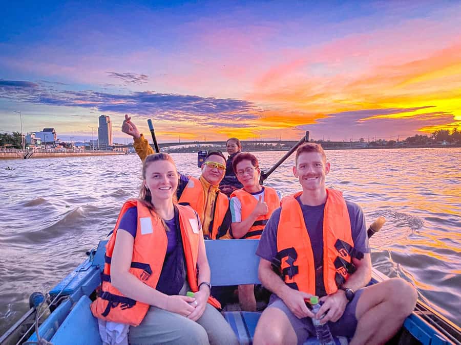 Can Tho: A Real Mekong Tour, Floating Market, Cacao & Life's - Meeting the boat at 5:00 AM