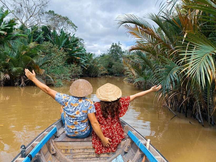 Can Tho: Explore Mekong, Floating Market, Cacao & Local Life - Can Tho’s narrow canals and water coconut palms