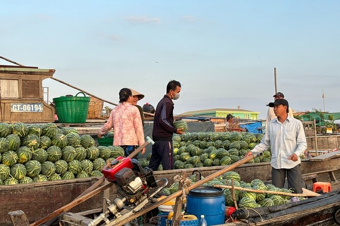 Can Tho: Floating Market, Canals, Nature Reserve & Forest - An Bình Market and the local food connection