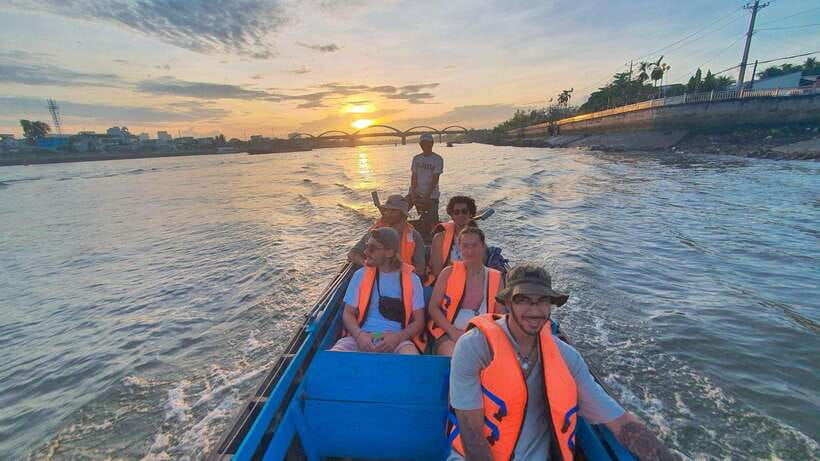 Can Tho: Floating Market & Mekong's Legacy( About 6 Pax) - Who should book this experience?