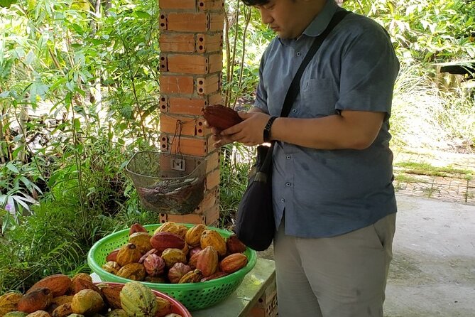 Can Tho: Floating Market & Mekong's Legacy( About 6 Pax) - Returning to the river and visiting a floating home