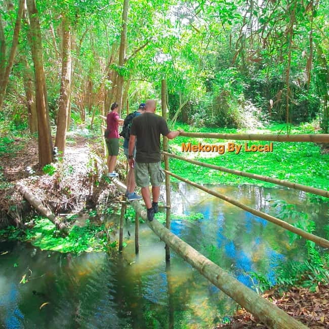 Can Tho: Wild Mekong Wonders Tour for Nature Lovers - A village stop with bamboo basket makers