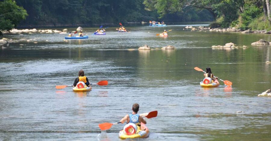 Cangas de Onís: Sella River Canoeing Adventure - The 4-kilometer route to Arriondas