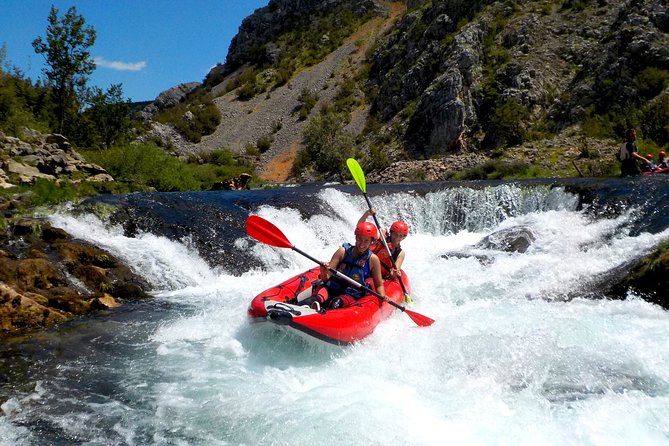 Canoe safari / rafting on river Zrmanja - Paddling into Zrmanja Canyon