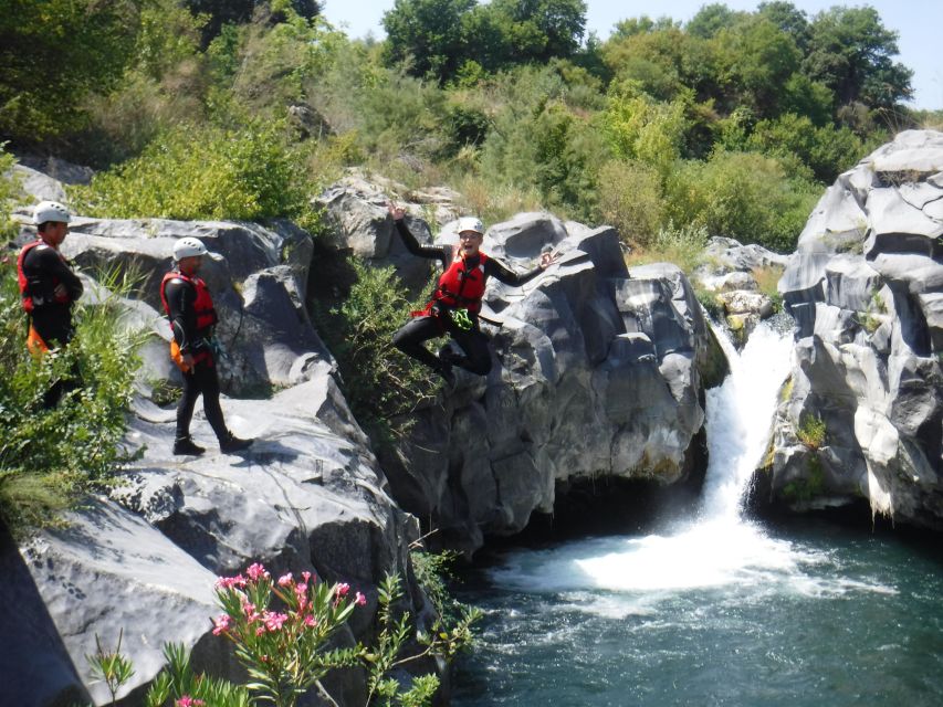 Canyoning and bodyrafting in the Alcantara River - The best parts, and the small tradeoffs