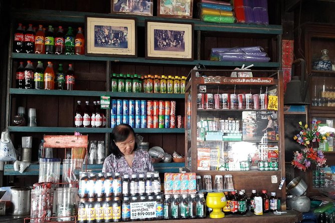 Chachoengsao Day Trip Including Bang Pakong River Cruise from Bangkok - Leaving Bangkok for Khlong Suan’s century-old market