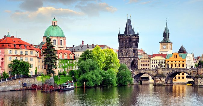 Charles Bridge: River Boat Cruise & Guided Tour ️with PragueWay - Key points to know before booking