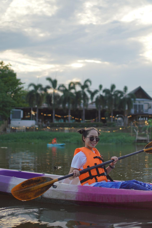 Chiang Mai:Explore kayaking through Mae Ping River on sunset - Kad Luang and the city-side river