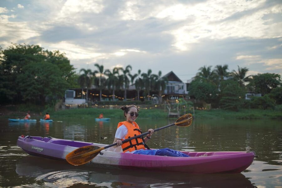 Chiang Mai:Explore kayaking through Mae Ping River on sunset - Sunset, birds, and the quieter middle of the trip