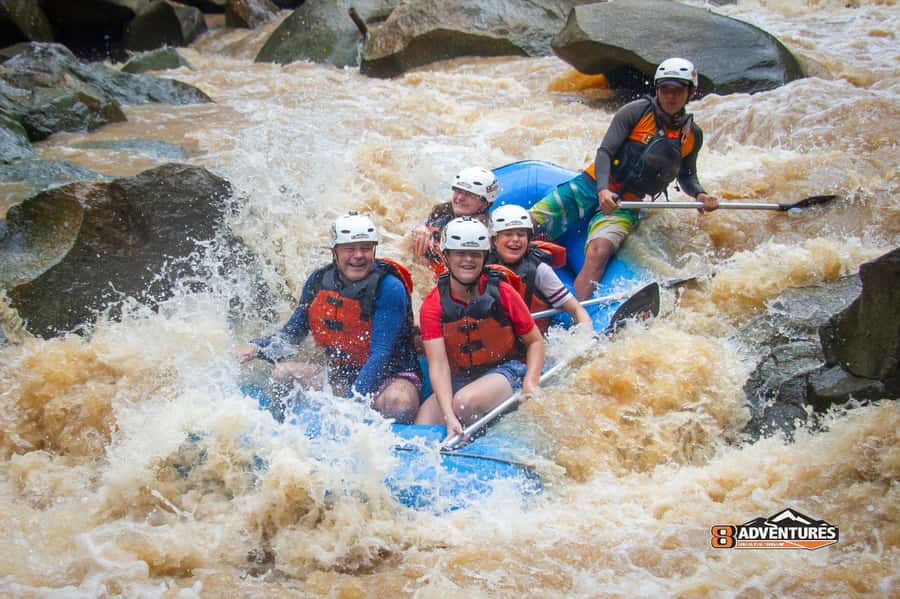 Chiang Mai: Mae Taeng River White Water Rafting - Lunch and the base camp comforts