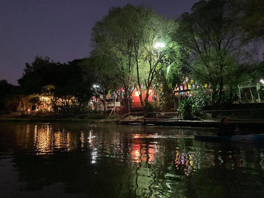 Chiang Mai: Ping River Night Kayaking into City Center - Reaching Nawarat Bridge