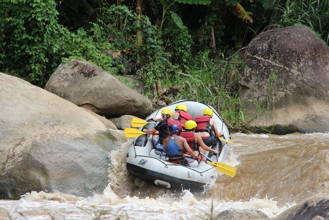Chiang Mai Rafting in Mae Taeng River with Thai Buffet - A riverside Thai buffet that earns its place