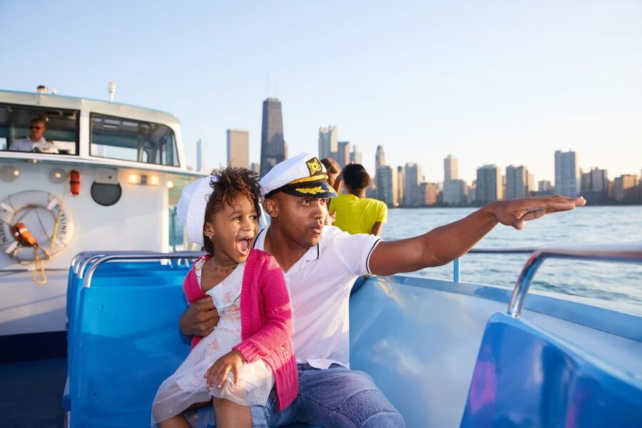 Chicago: Narrated Sightseeing River and Lake Cruise - Out onto Lake Michigan