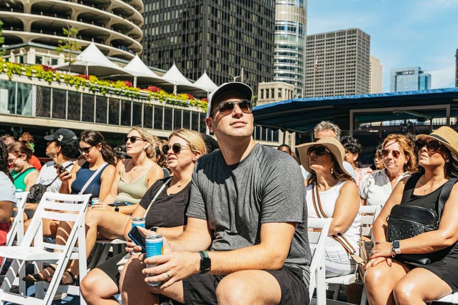 Chicago River: 1.5-Hour Guided Architecture Cruise - Lake views and the return toward the Riverwalk